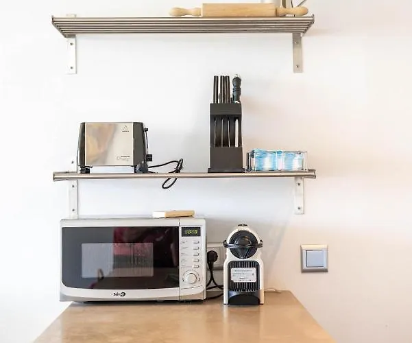 Apartment Azahara I, 25a Small Cozy With Great Views Located In The Popular Area Of Nueva Andalucia *